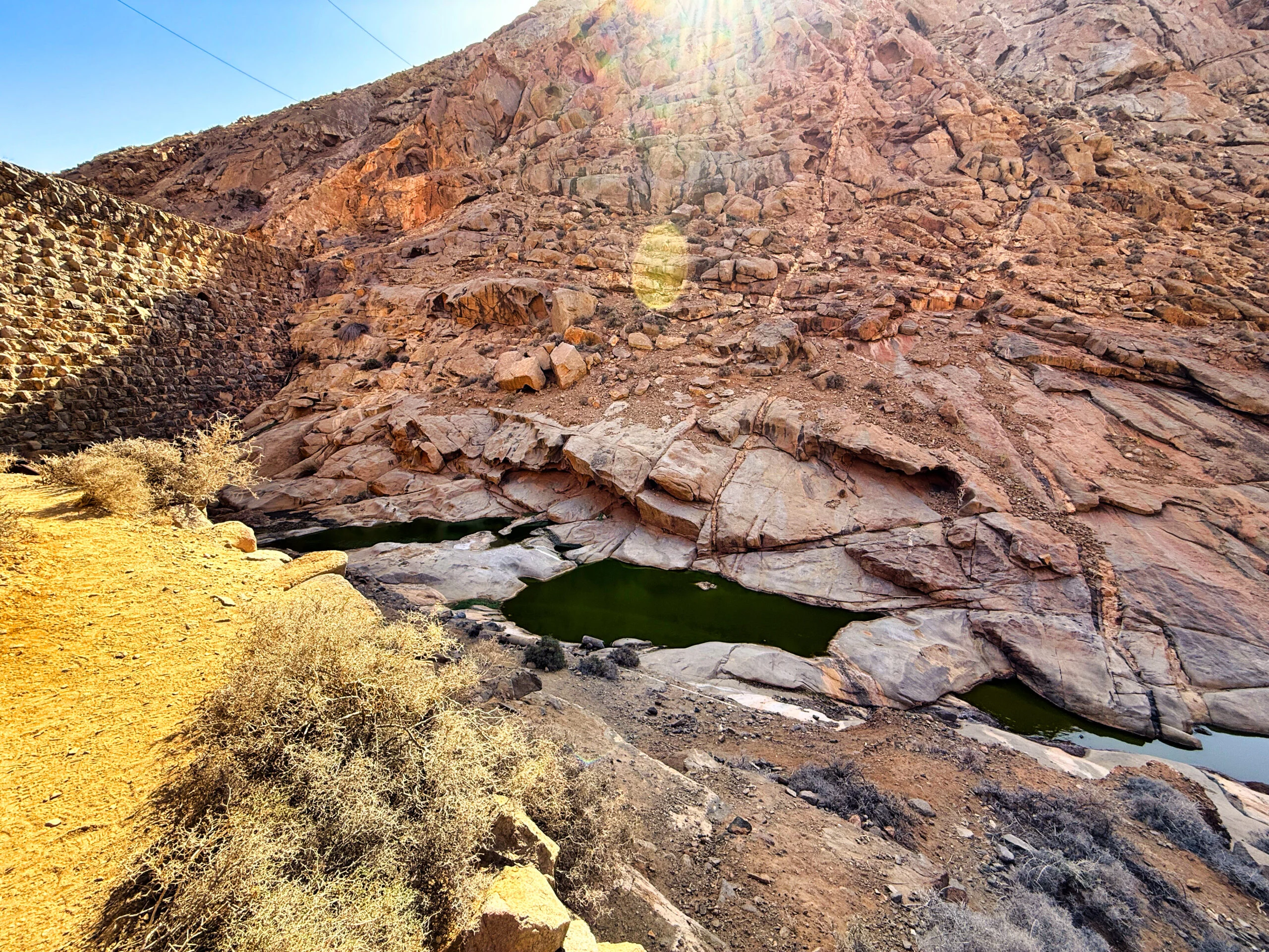 Skalny wąwóz Barranco de las Peñitas koło Vega de Río Palmas